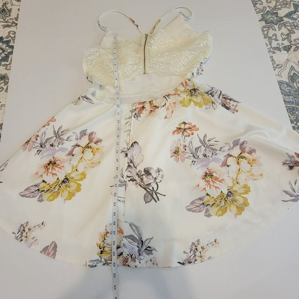 Jodi Kristopher Women JR Size 15 Ivory Fit & Flare Dress w/Open Lace Back EUC - Picture 10 of 11